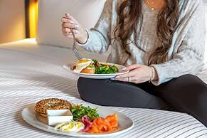 Cambria Hotel Spokane Airport