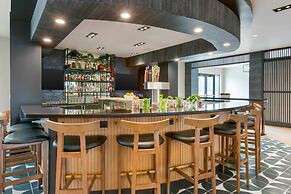 Cambria Hotel Spokane Airport