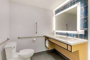 Cambria Hotel Spokane Airport