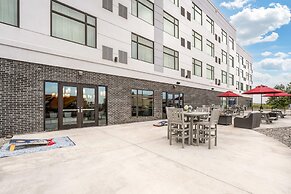 Cambria Hotel Spokane Airport