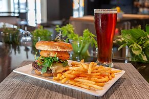 Cambria Hotel Spokane Airport