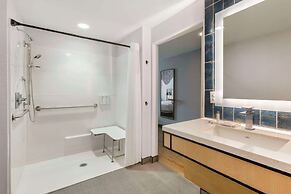 Cambria Hotel Spokane Airport