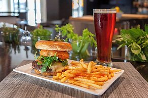 Cambria Hotel Spokane Airport