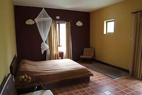 Neydo Hotel Buddhist Monastery