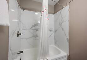 Red Roof Inn Madisonville