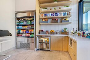 Cambria Hotel Burbank Airport