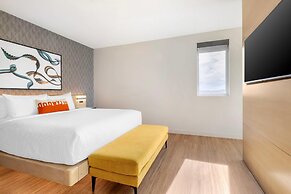 Cambria Hotel Burbank Airport