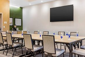 Cambria Hotel Burbank Airport