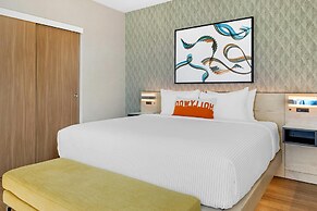 Cambria Hotel Burbank Airport