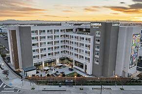 Cambria Hotel Burbank Airport
