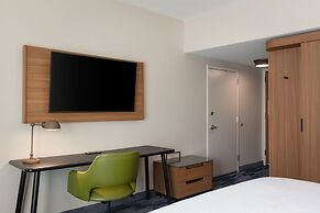 Fairfield by Marriott Inn & Suites Omaha at MH Landing