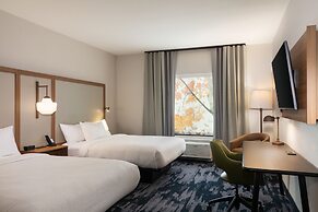 Fairfield by Marriott Inn & Suites Omaha at MH Landing