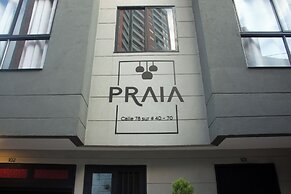 Praia Apartaestudios