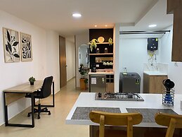 Praia Apartaestudios
