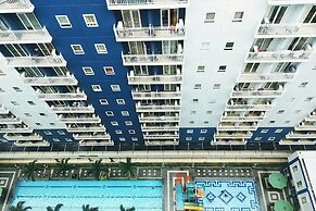 Queen Room 2 @ Grand Center Point Apartment