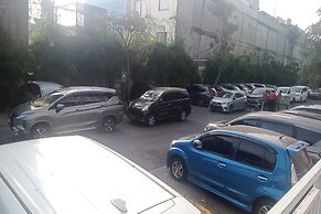 Queen Room 2 @ Grand Center Point Apartment