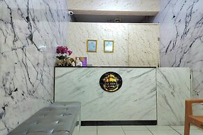 Queen Room 2 @ Grand Center Point Apartment