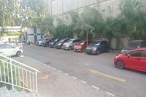 Queen Room 2 @ Grand Center Point Apartment