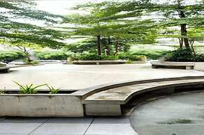 Queen Room 2 @ Grand Center Point Apartment