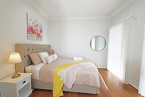 Hallam 5BRM Rental Entire House