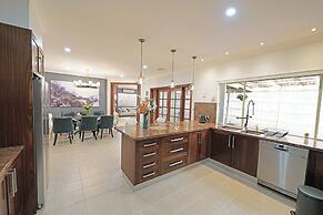 Hallam 5BRM Rental Entire House