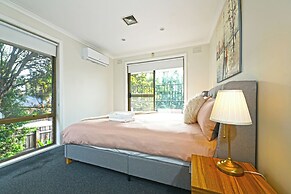 Maroondah 3BR Brick House