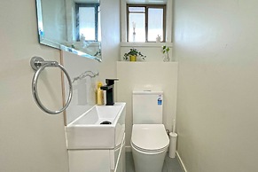 Maroondah 3BR Brick House