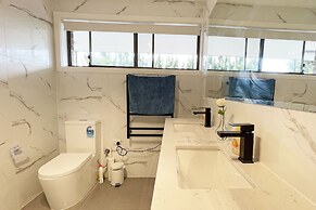 Maroondah 3BR Brick House