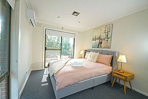 Maroondah 3BR Brick House