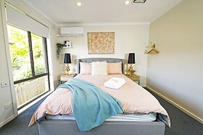 Maroondah 3BR Brick House