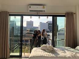 Khok Samet Chun Hostel