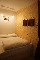 Khok Samet Chun Hostel