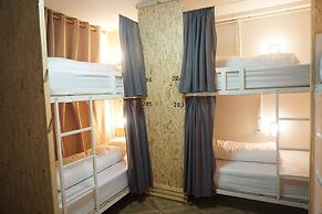 Khok Samet Chun Hostel