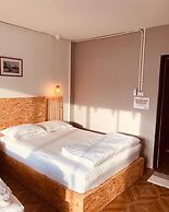 Khok Samet Chun Hostel