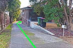 Pet Friendly Ringwood 3BR Home Parking