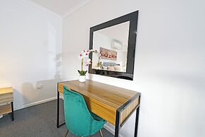 Pet Friendly Ringwood 3BR Home Parking