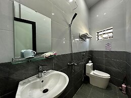 OYO 1199 Dung Quyen Hotel