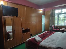 Hotel Tawang Holiday
