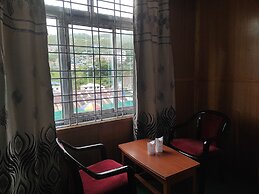 Hotel Tawang Holiday