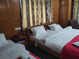 Hotel Tawang Holiday