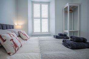 No. 6 Croft House - 1 Bedroom Apartment - Tenby