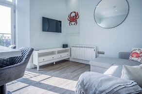 No. 6 Croft House - 1 Bedroom Apartment - Tenby