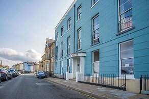 No. 6 Croft House - 1 Bedroom Apartment - Tenby