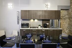 Donna Consiglia Design Apartment by Wonderful Italy