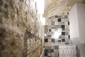 Donna Consiglia Design Apartment by Wonderful Italy