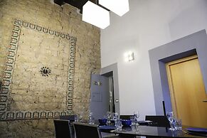 Donna Consiglia Design Apartment by Wonderful Italy