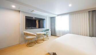 Denbastar Hotel-Kyungnam University Branch