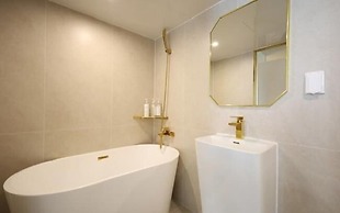 Denbastar Hotel-Kyungnam University Branch