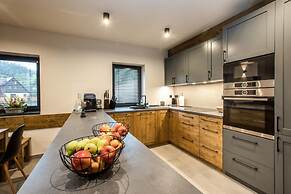 Mountain Chalet Lbh027
