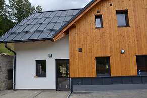 Mountain Chalet Lbh027